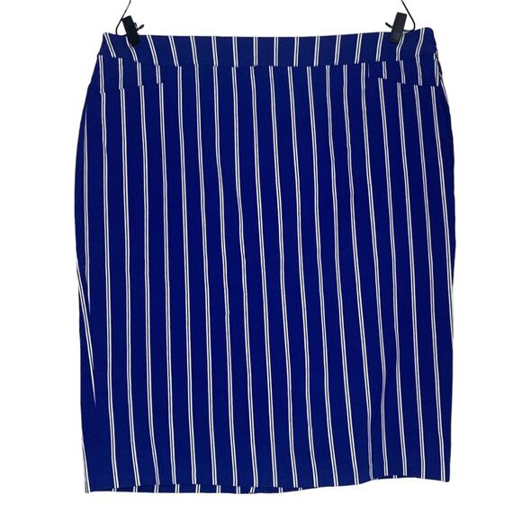 Ashley Steward NWT Skirt Vertical Strapped Blue and White Front Pockets Size 24 - Picture 1 of 8